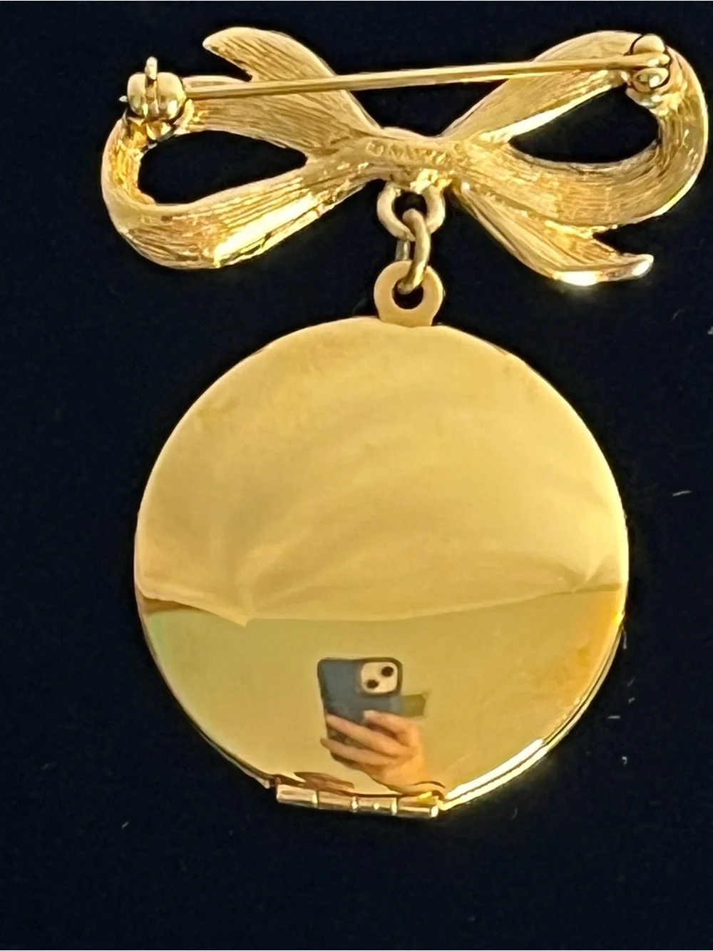 Vintage Monet Gold-tone Double Photo Bow Locket Brooch-